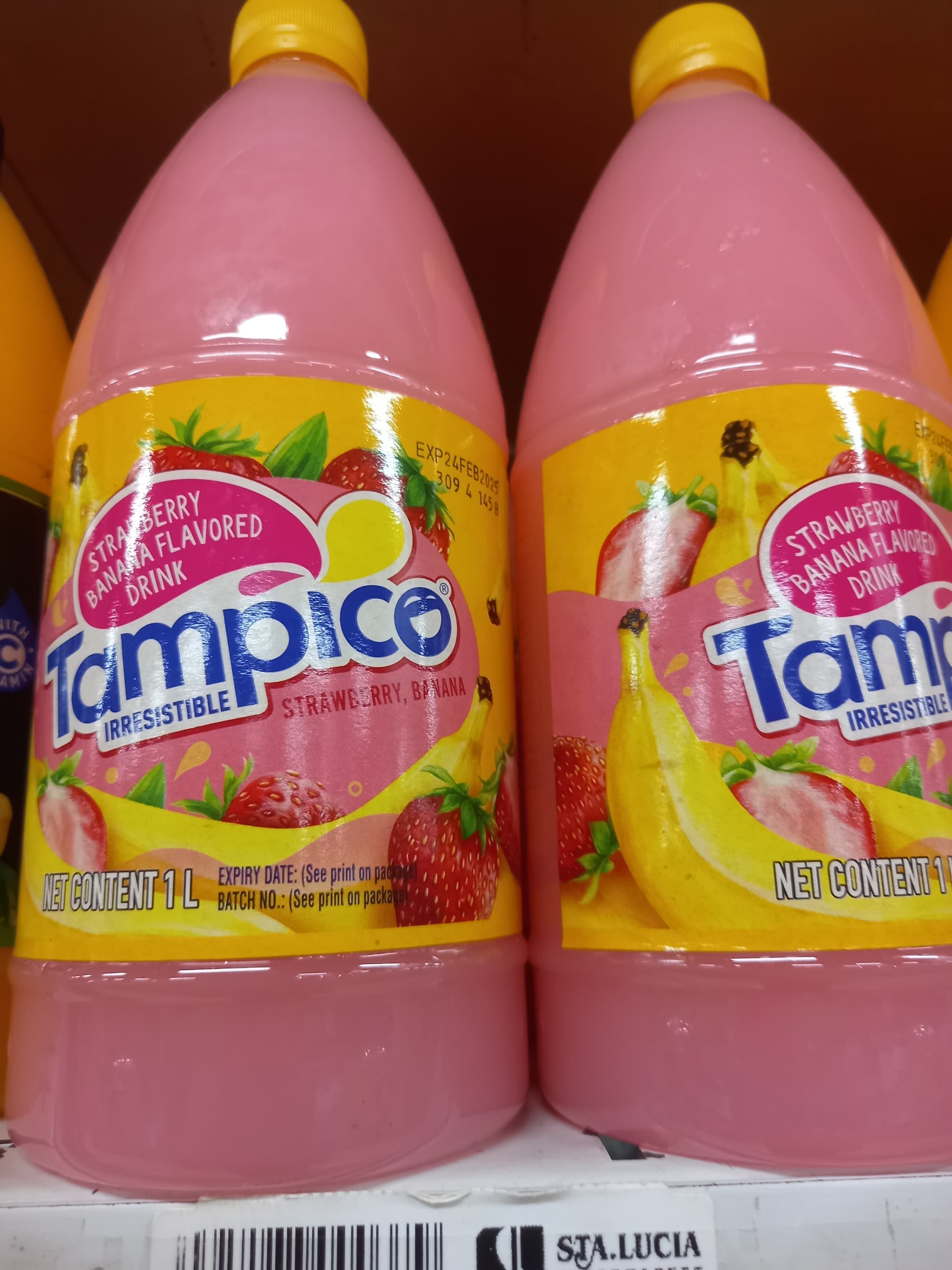 Tampico strawberry banana drink 1L