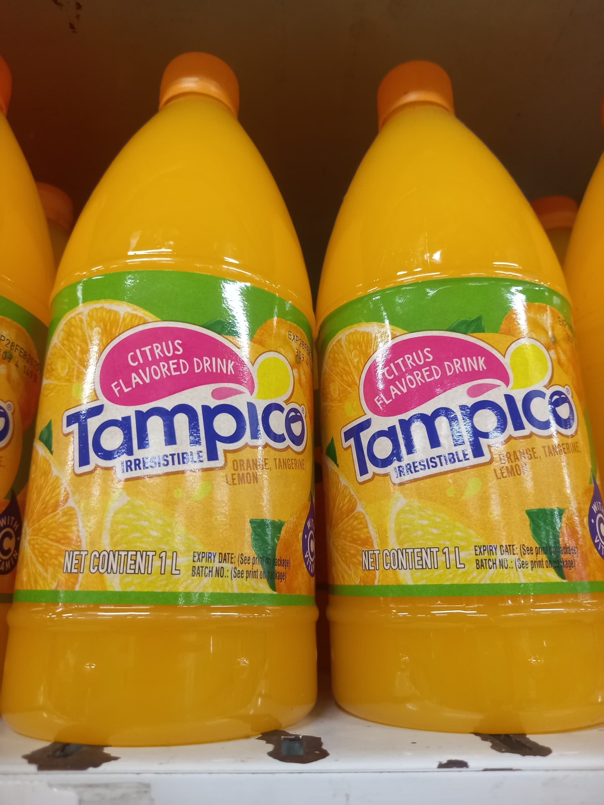 Tampico citrus flavor drink 1L
