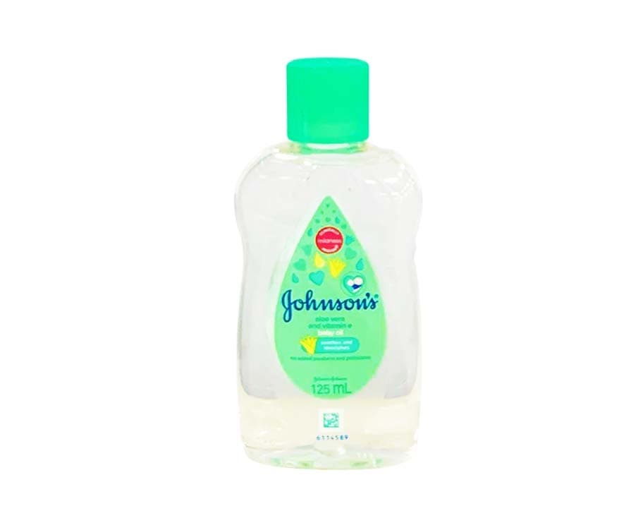 Johnson's Aloe Vera and Vitamin E Baby Oil 125mL