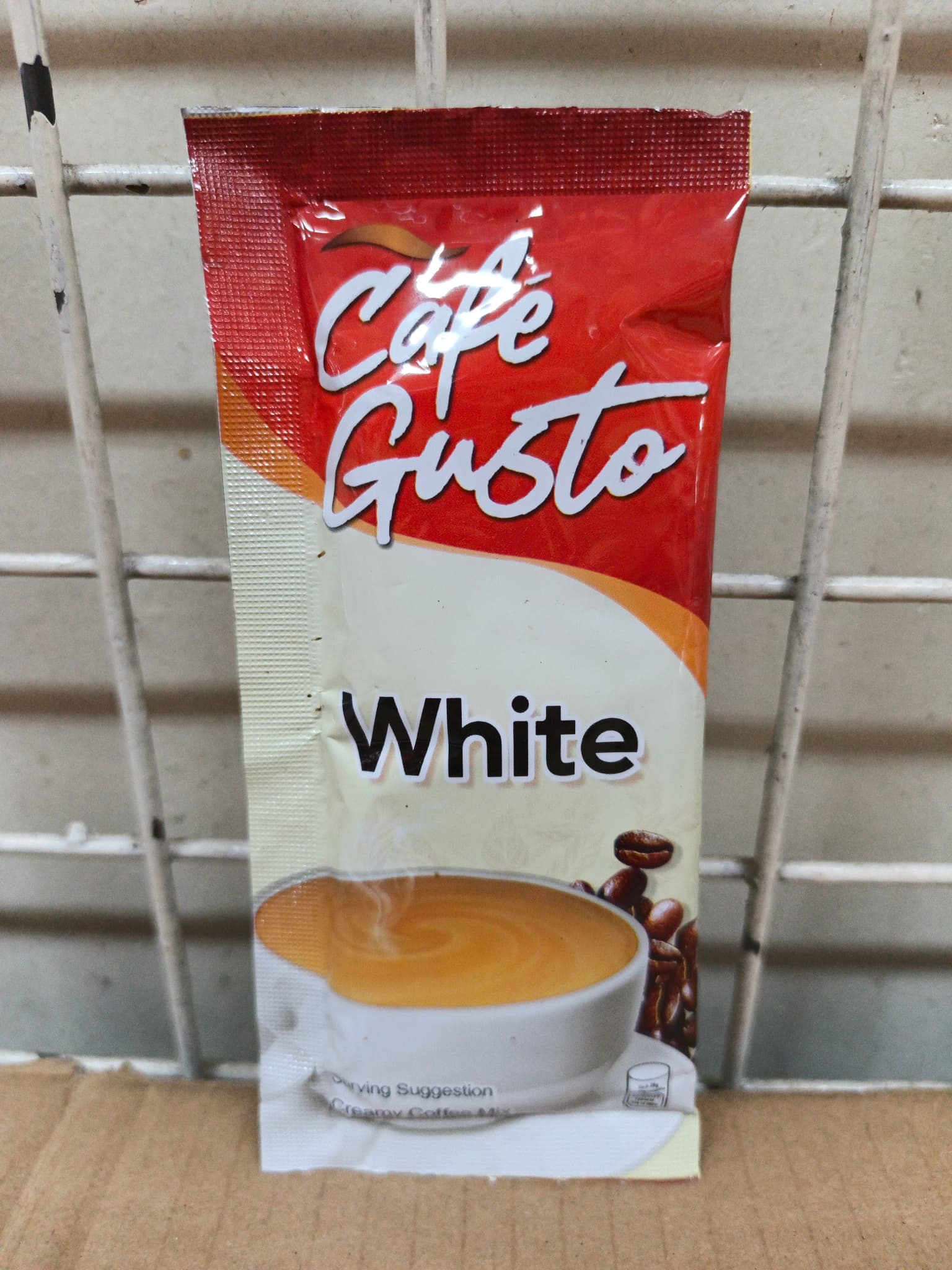 Café Gusto White Creamy Coffee Mix 28g