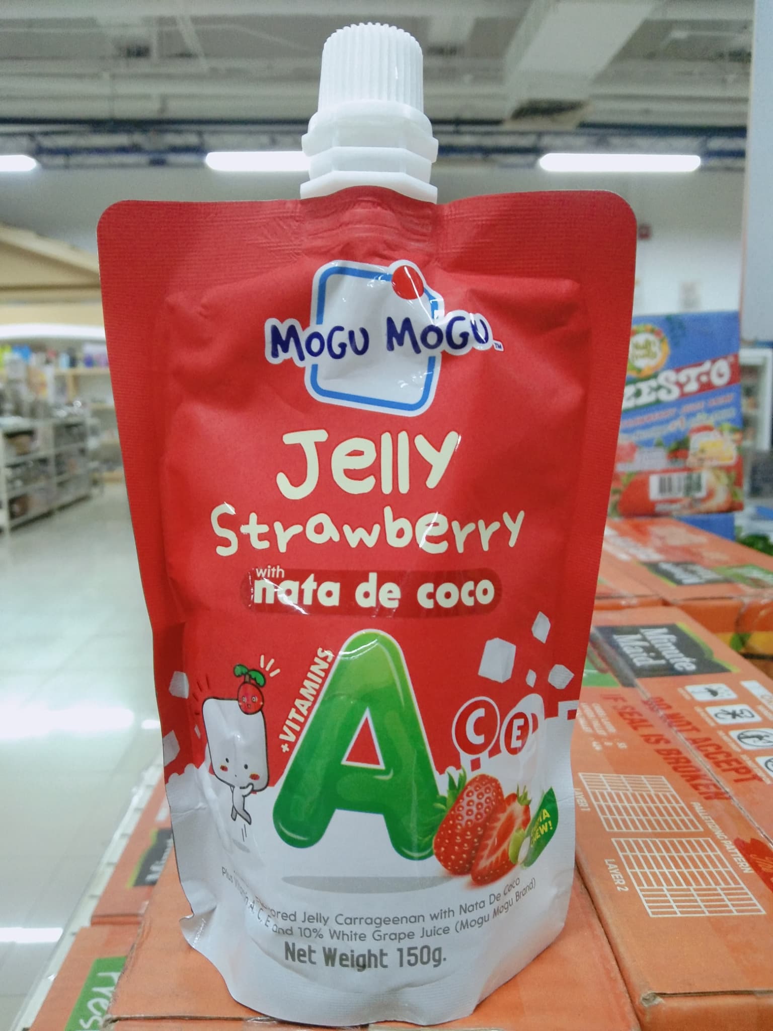 Mogu Mogu Jelly Strawberry with Nata de Coco 150g