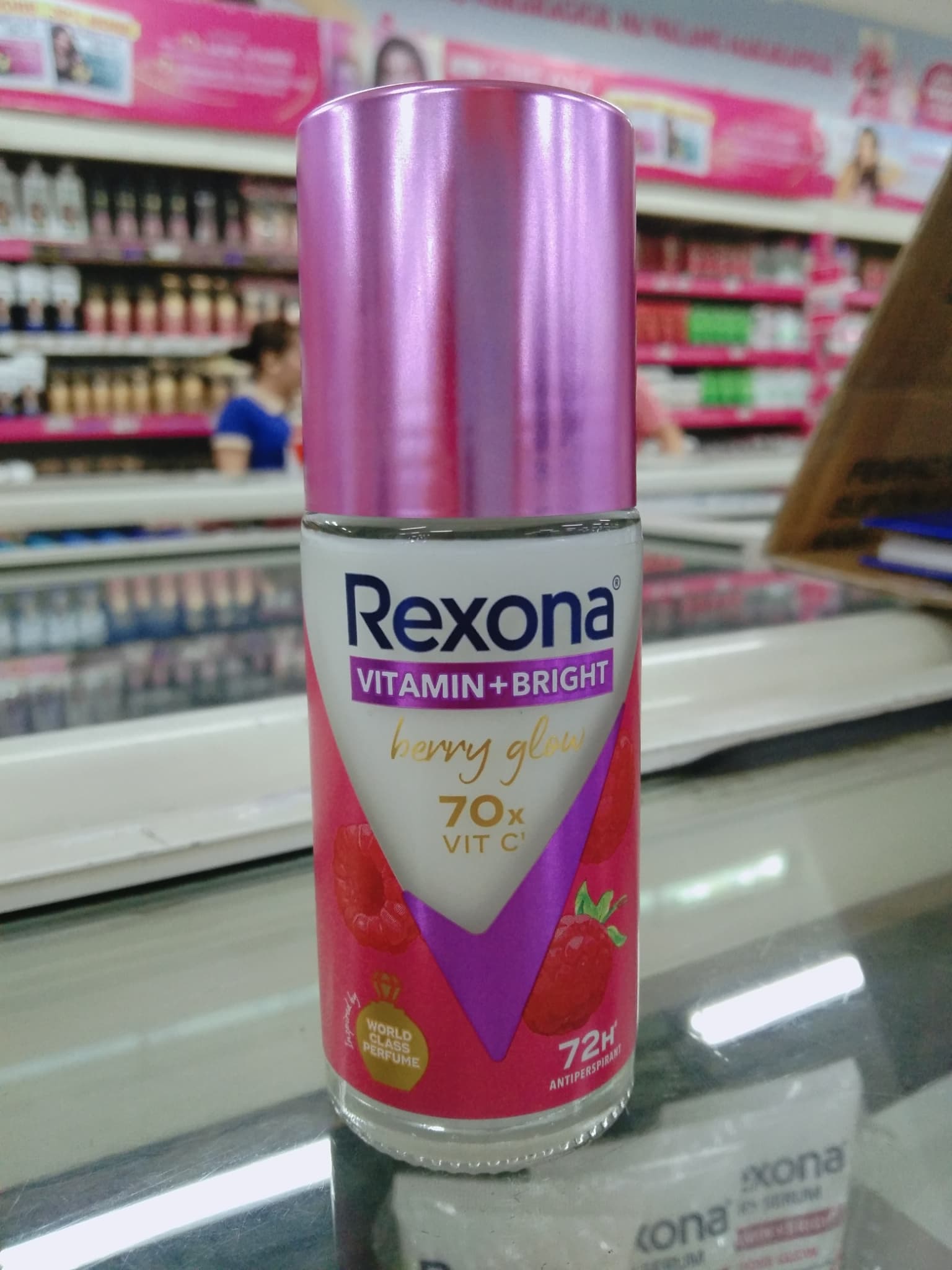 Rexona Vitamin + Bright Berry Glow Antiperspirant 45ml
