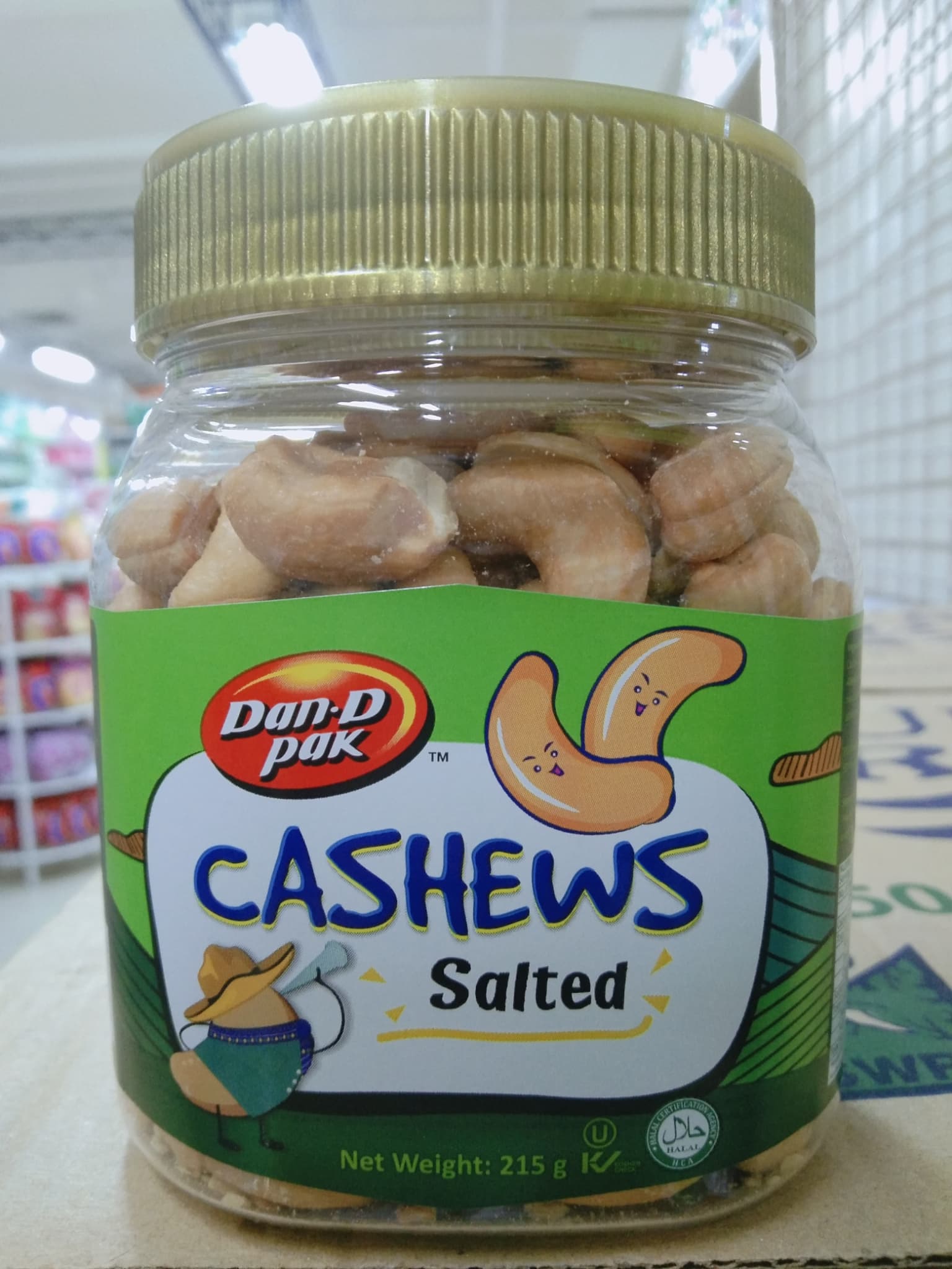 Dan-Dpak Cashews Salted 215g