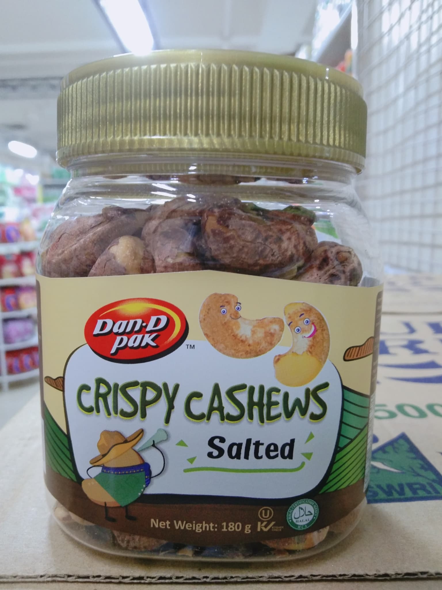 Dan-Dpak Crispy Cashew Salted 180g
