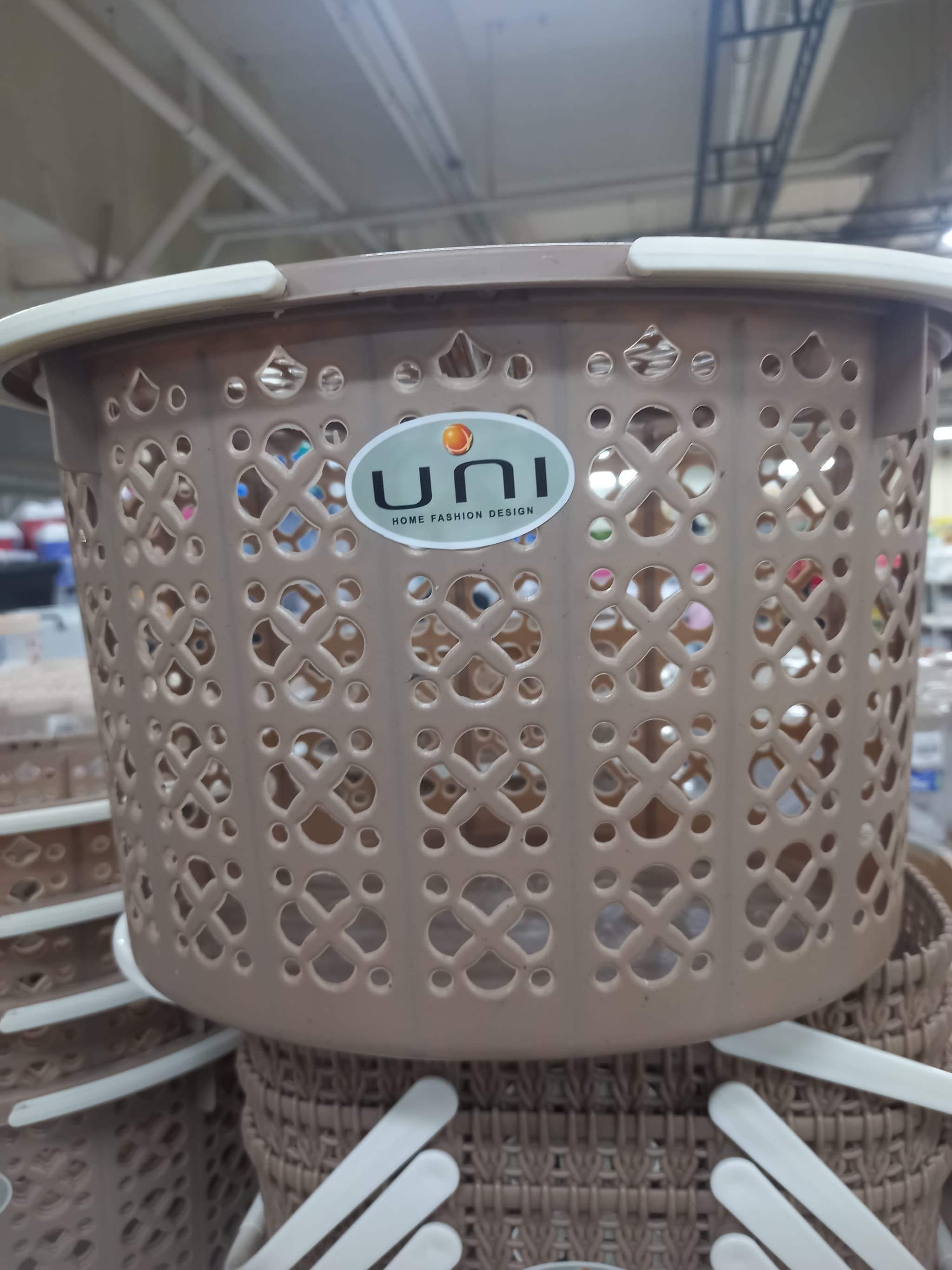 Volume laundry basket