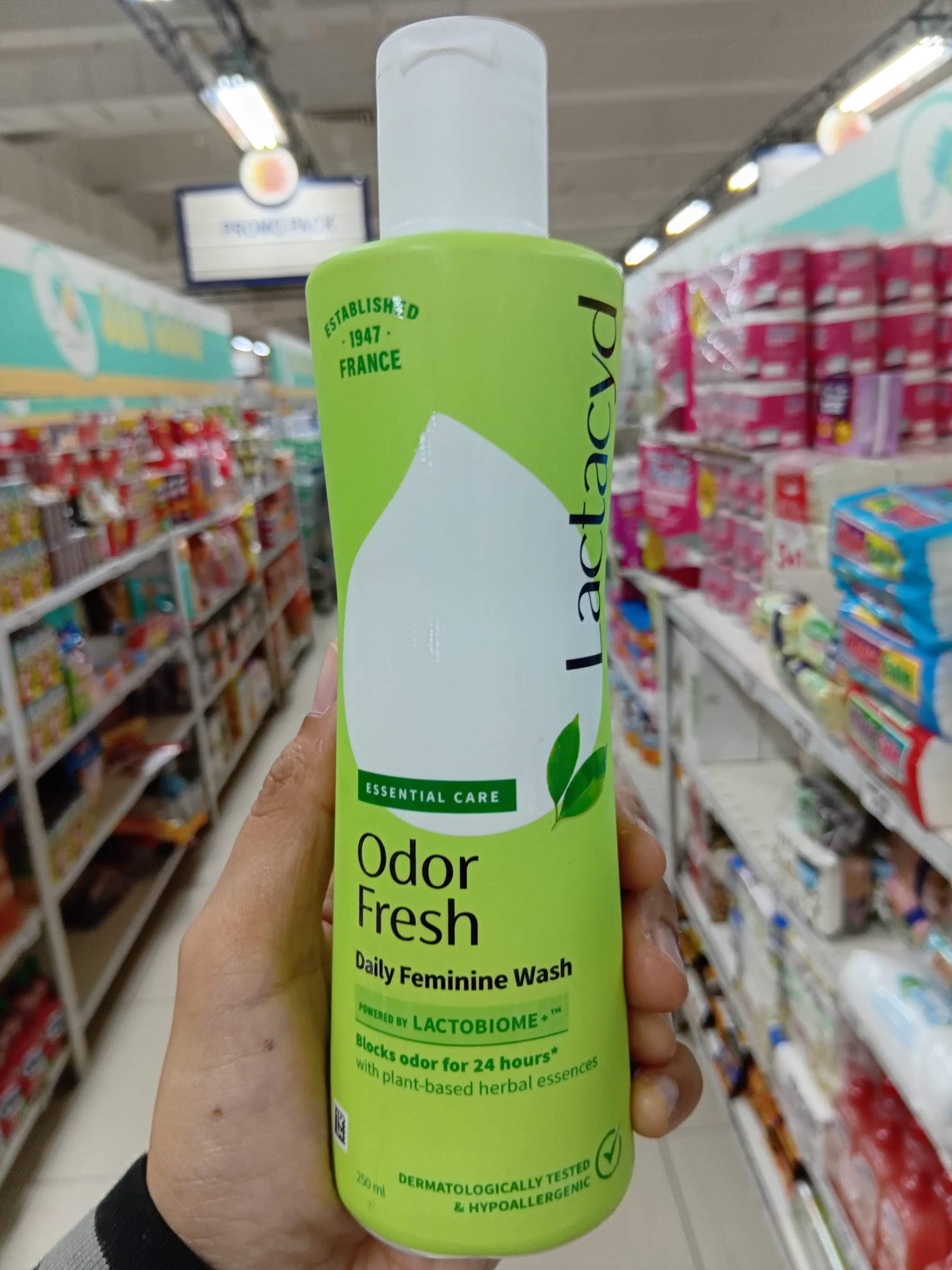Lactacyd Odor Fresh Daily Feminine Wash 250ml
